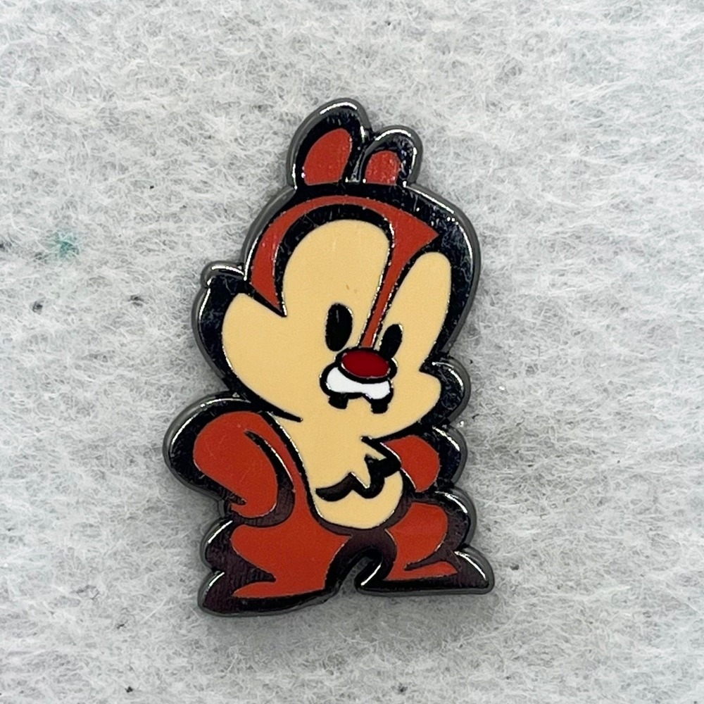🔮 5/$25 Disney Chip N Dale Stylized Dale Pin